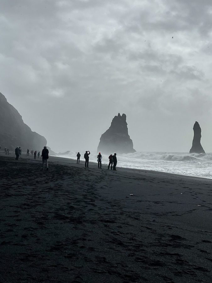 Schwarzer Strand Vik Steinsäulen von Reynisdrangar