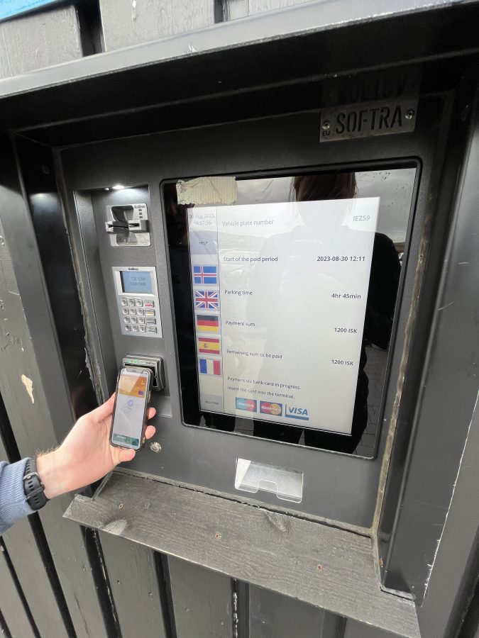 Parken bei der Reykjadalur Hot Spring