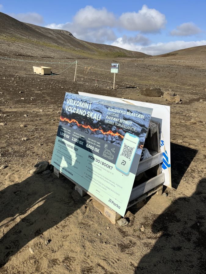 Parkeren bij vulkaan in IJsland