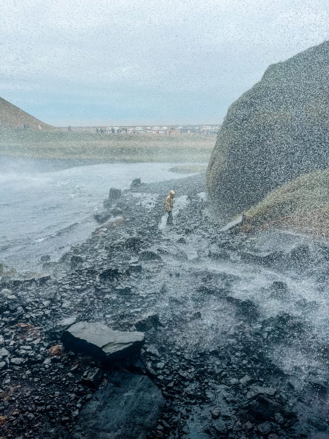 Seljalandsfoss Wasserfall zum Hinterlaufen Island