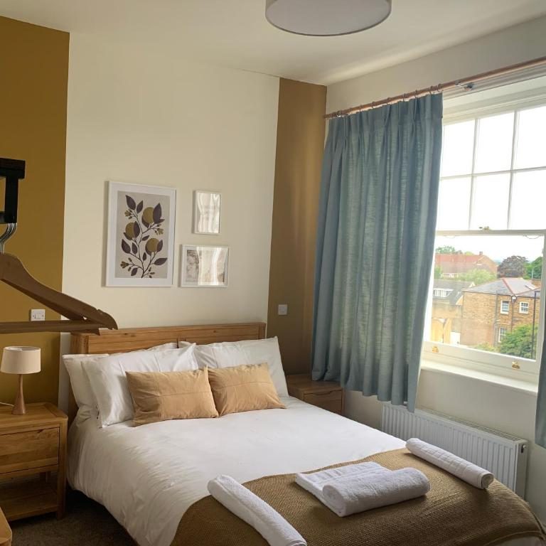 Schönes Boutique-Hotel mit kostenlosem Parken (keine Familienzimmer) fox and hounds